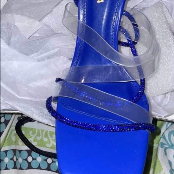 Heels - Picture 2 of 2